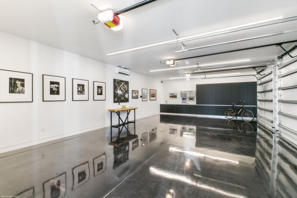 Garage, Interior