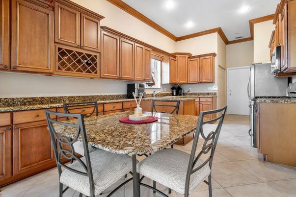 Dining room, Interior, Kitchen, Recessed Lighting