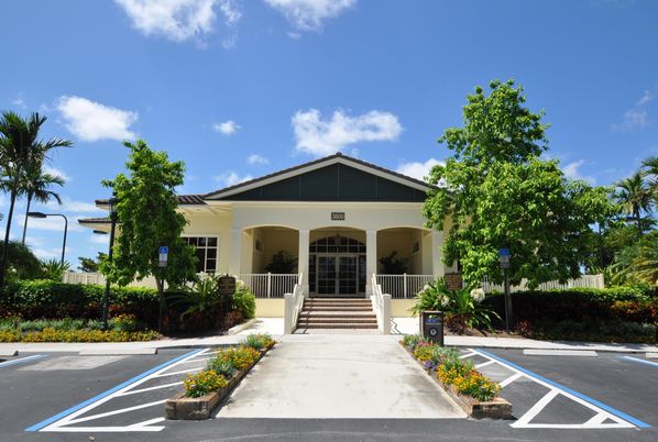 Exterior, Facade, American Craftsman