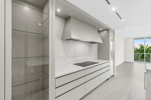 Interior, Kitchen, Marble, Recessed Lighting