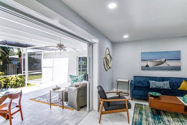 Interior, Living room, Recessed Lighting, Sun Room