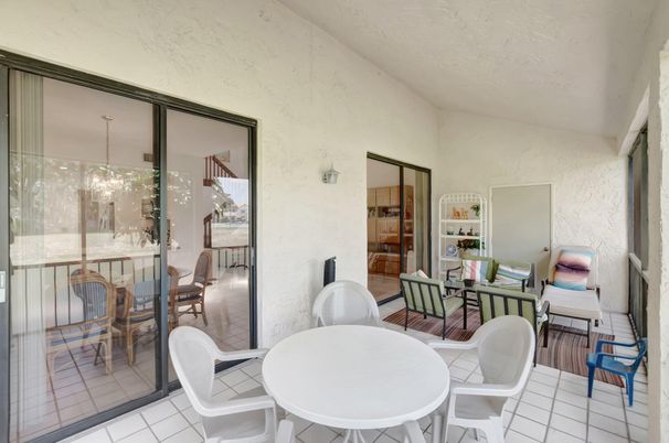 Dining room, Interior