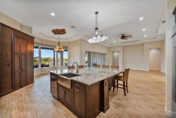 Chandelier, Dining room, Interior, Kitchen, Pendant Lights, Recessed Lighting, Wood Texture Flooring