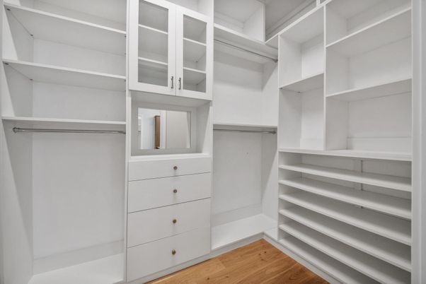 Interior, Walk-in Closets, Wood Texture Flooring