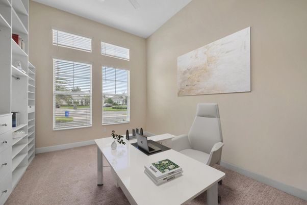 Home Office, Interior