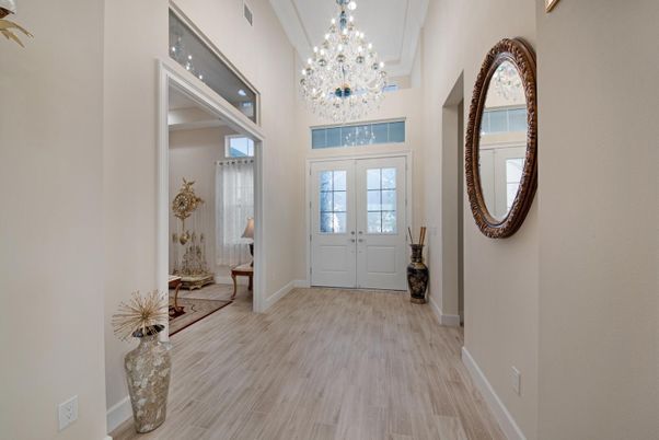 Chandelier, Interior, Wood Texture Flooring