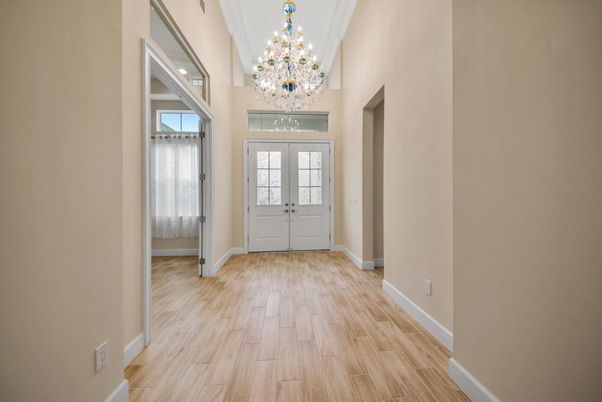 Interior, Recessed Lighting, Wood Texture Flooring