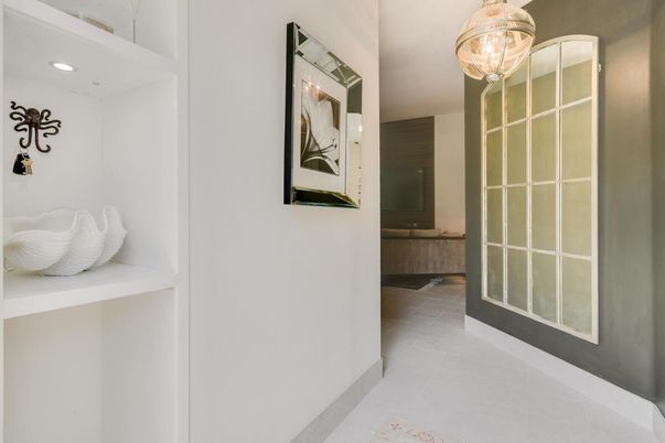 Chandelier, Interior, Recessed Lighting