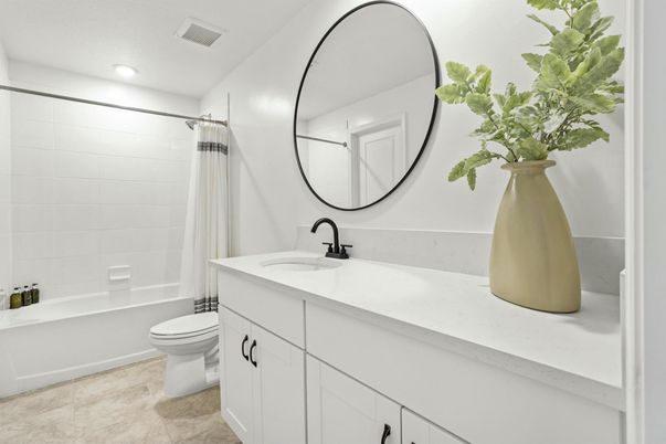 Bathroom, Dual Sink Vanities, Interior, Recessed Lighting