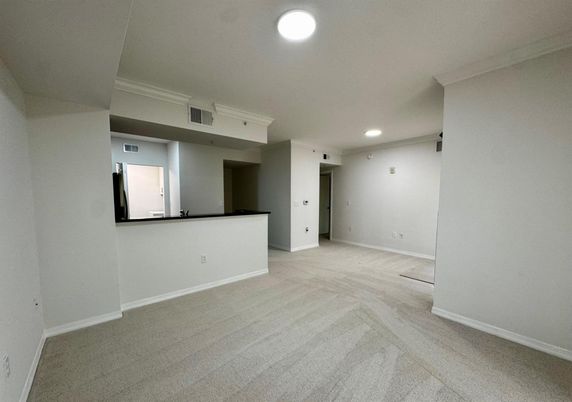 Empty room, Interior, Recessed Lighting