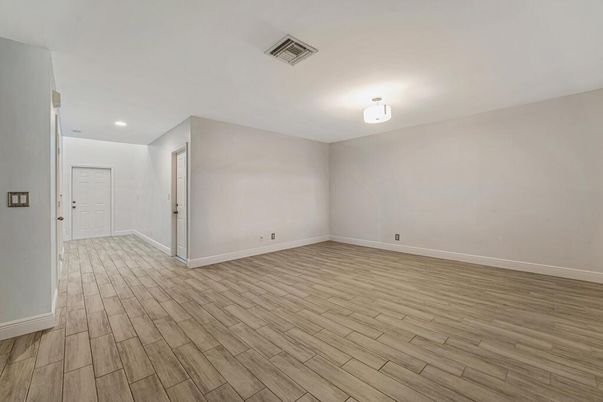 Empty room, Interior, Recessed Lighting, Wood Texture Flooring