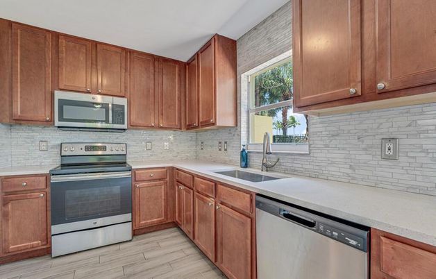 Interior, Kitchen, Stainless Steel Appliances, Wood Texture Flooring