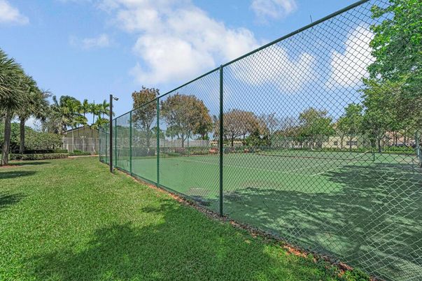 Exterior, Tennis Courts