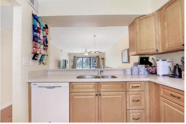 Interior, Kitchen, Pendant Lights, Wood Texture Flooring