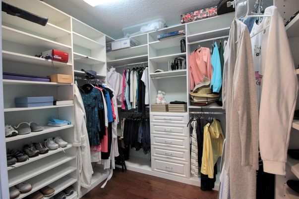 Interior, Walk-in Closets, Wood Texture Flooring