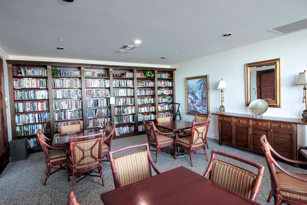 Dining room, Interior, Recessed Lighting