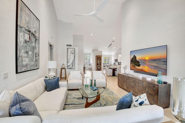 Interior, Kitchen, Living room, Pendant Lights, Recessed Lighting, Wood Texture Flooring