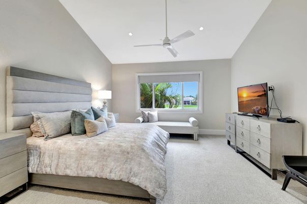 Bedroom, Interior, Recessed Lighting
