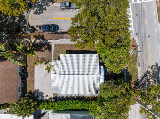 Exterior, Drone