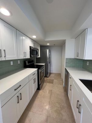 Interior, Kitchen, Recessed Lighting, Washer