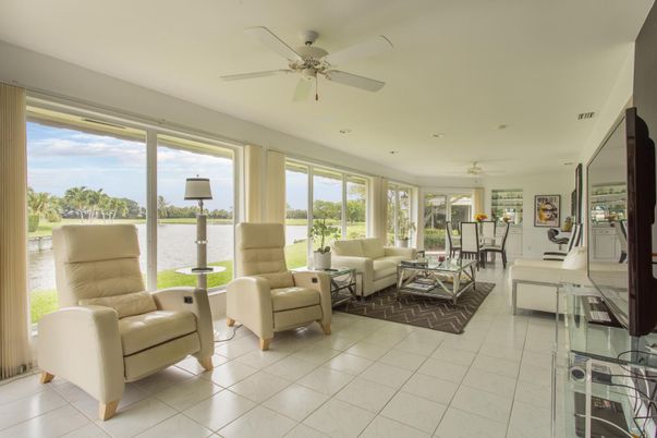 Interior, Living room, Recessed Lighting, Water