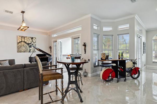 Dining room, Interior, Living room, Pendant Lights, Piano