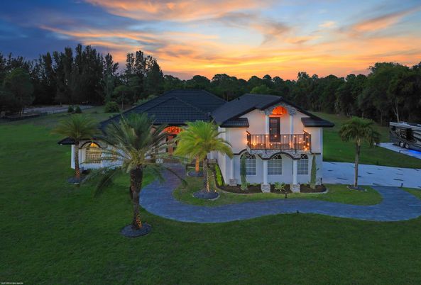 Backyard, Exterior, Facade, French Provincial