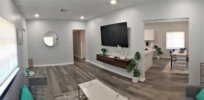 Interior, Recessed Lighting, Wood Texture Flooring