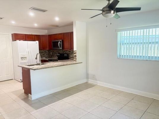 Interior, Kitchen, Recessed Lighting