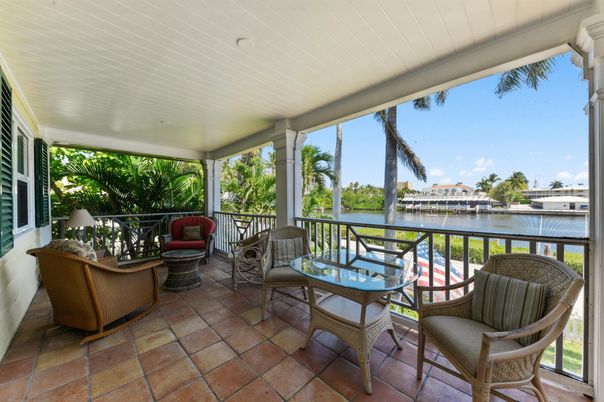 Exterior, Sun Room, Water