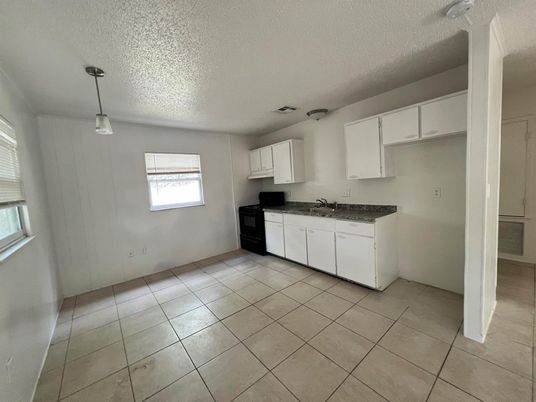 Interior, Kitchen, Pendant Lights