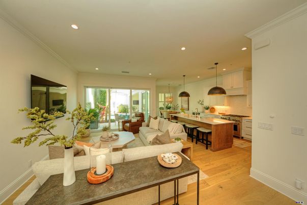 Dining room, Interior, Kitchen, Living room, Pendant Lights, Recessed Lighting, Wood Texture Flooring