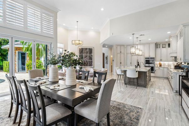 Dining room, Interior, Kitchen, Pendant Lights, Recessed Lighting, Stainless Steel Appliances