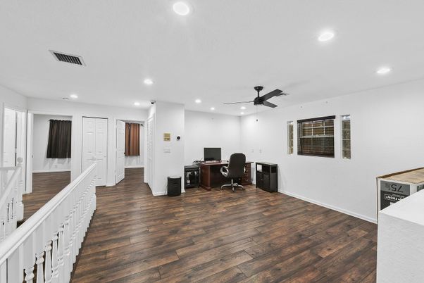 Home Office, Interior, Recessed Lighting, Wood Texture Flooring