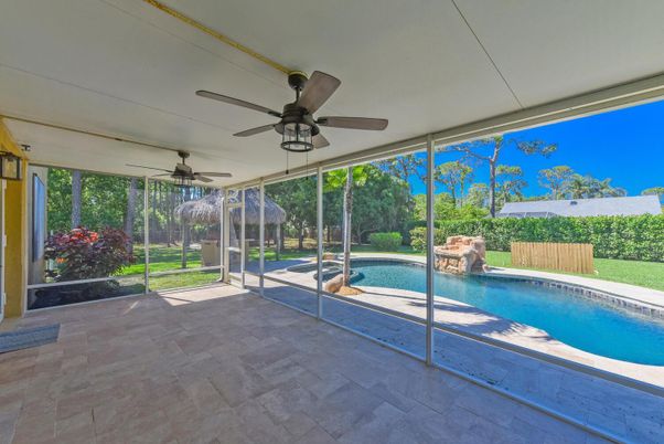 Interior, Pool, Sun Room