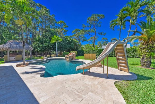 Exterior, Playground, Pool
