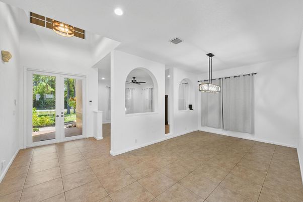 Empty room, Interior, Pendant Lights, Recessed Lighting