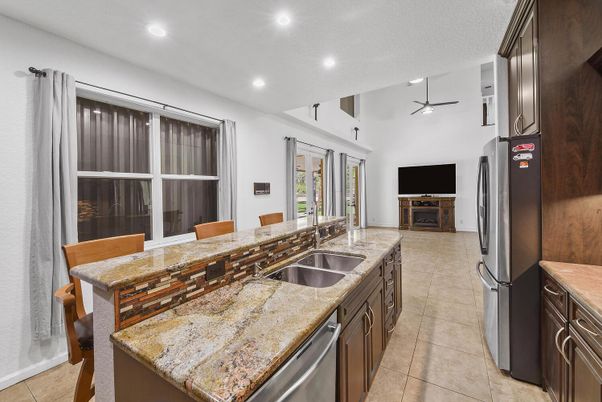 Dining room, Interior, Kitchen, Recessed Lighting