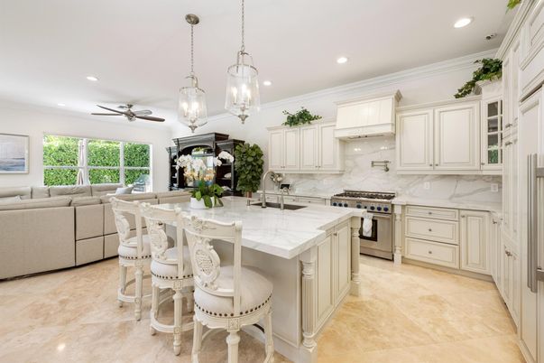 Interior, Kitchen, Living room, Pendant Lights, Recessed Lighting, Stainless Steel Appliances