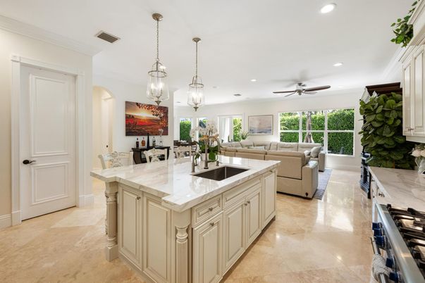 Dining room, Interior, Kitchen, Living room, Pendant Lights, Recessed Lighting