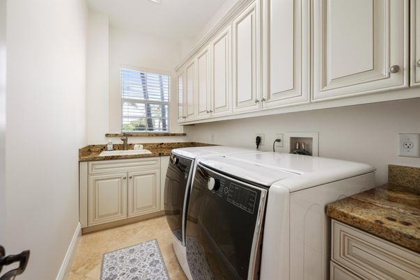 Interior, Washer