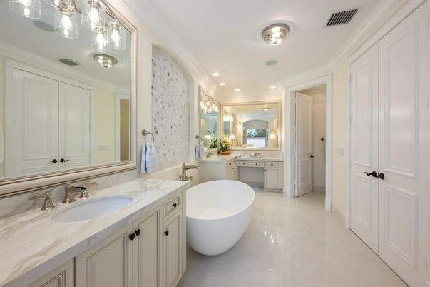 Bathroom, Dual Sink Vanities, Free Standing Baths, Interior, Recessed Lighting
