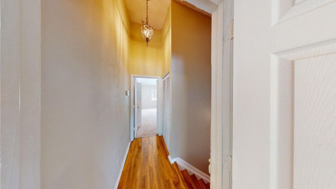 Interior, Pendant Lights, Wood Texture Flooring