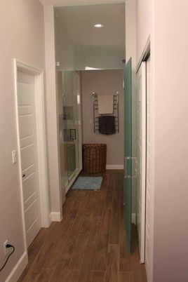 Interior, Recessed Lighting, Wood Texture Flooring