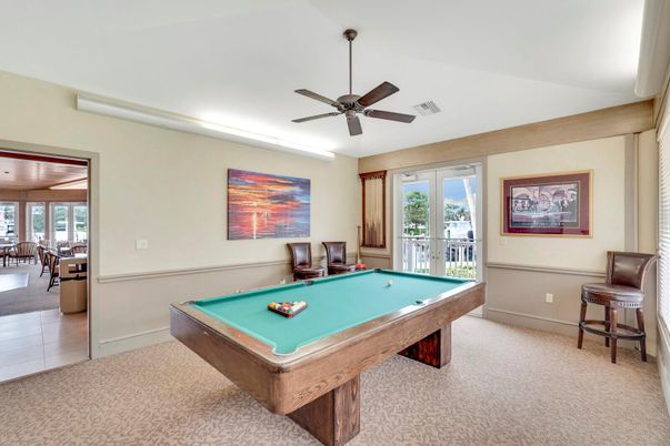 Billiard Table, Game Room, Interior