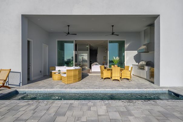 Exterior, Pool