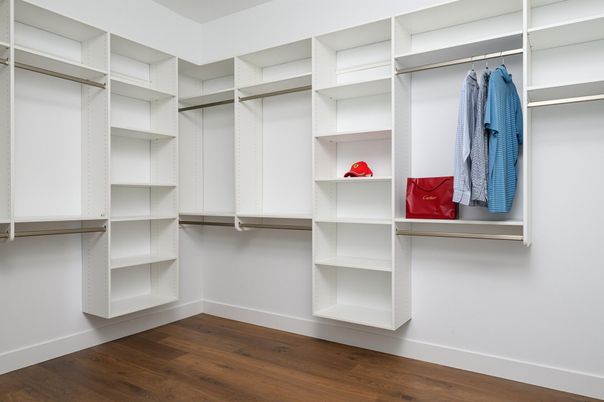 Interior, Walk-in Closets, Wood Texture Flooring
