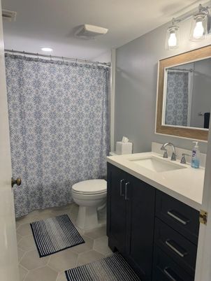 Bathroom, Interior, Recessed Lighting