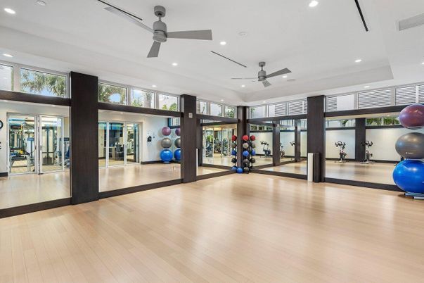 Fitness Equipment, Interior, Recessed Lighting, Wood Texture Flooring