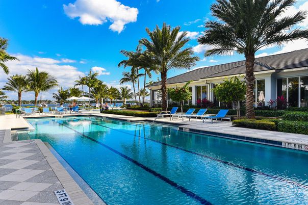Exterior, Pool, Water